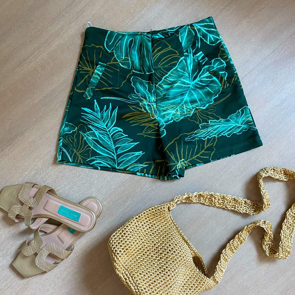 Green Tropical Print Shorts